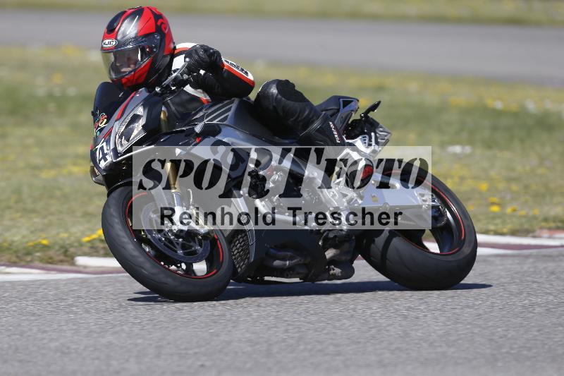 /05 07.04.2026 Cornu Master School ADR/Gruppe gruen/4